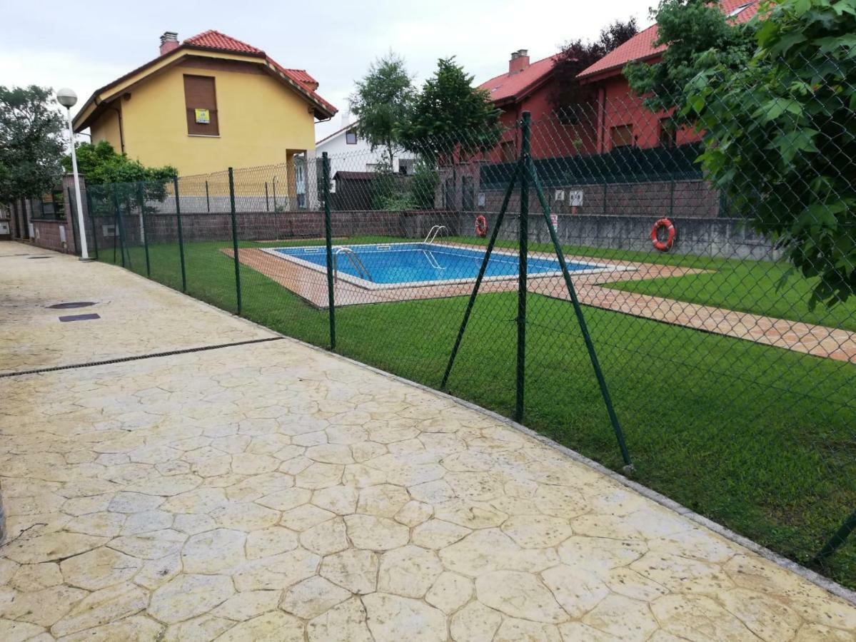 Chalet Playa Del Sable Hinojedo Exteriör bild